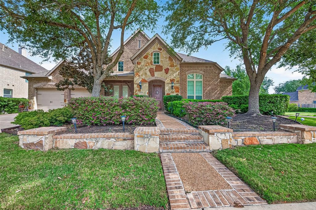 222 Chatham Avenue, Sugar Land, TX 77479