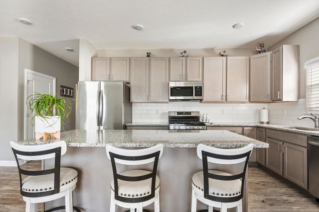 767 Francis Drive, Heath, OH 43056