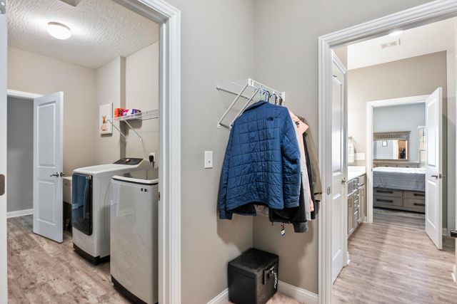 767 Francis Drive, Heath, OH 43056