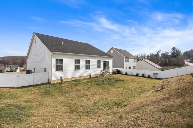 767 Francis Drive, Heath, OH 43056