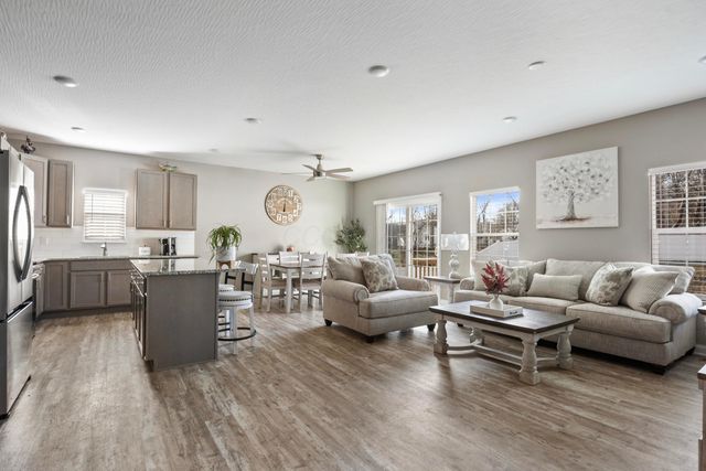 767 Francis Drive, Heath, OH 43056