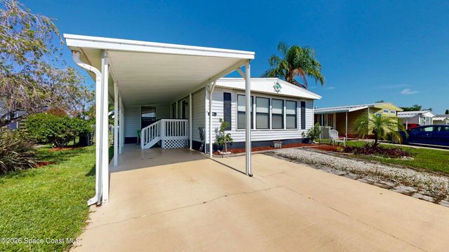 1724 Mango Street NE, Palm Bay, FL 32905