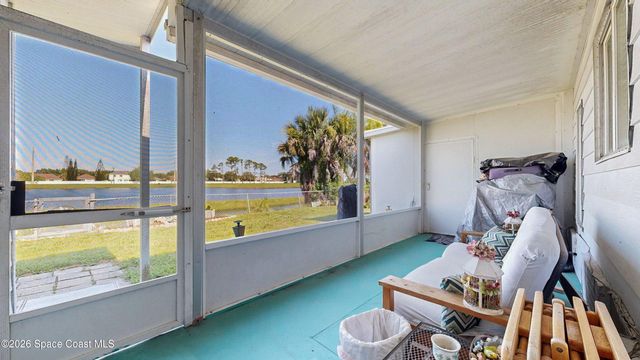 1724 Mango Street NE, Palm Bay, FL 32905