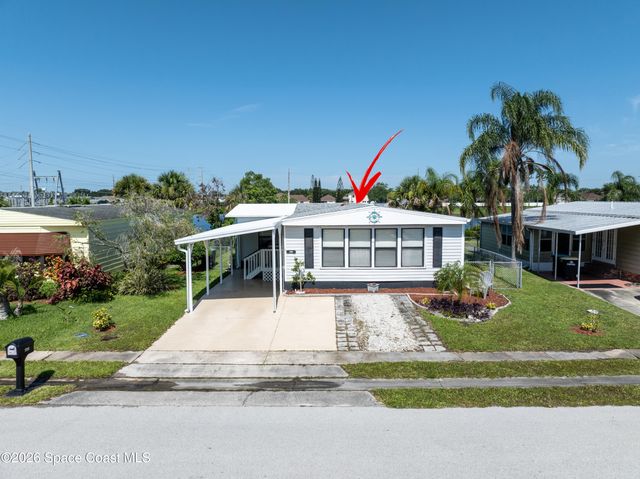 1724 Mango Street NE, Palm Bay, FL 32905