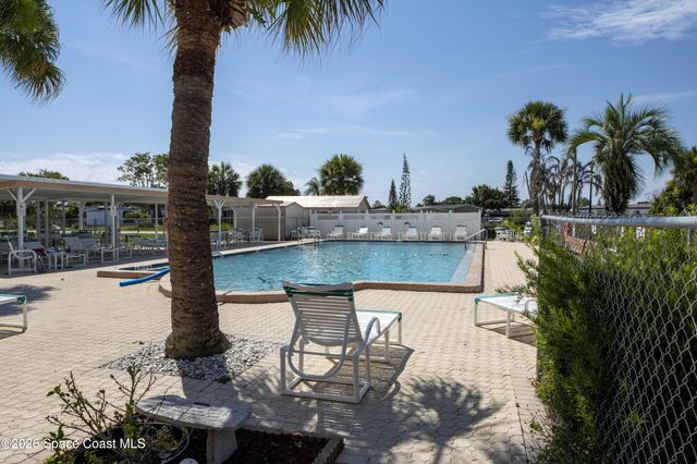 1724 Mango Street NE, Palm Bay, FL 32905