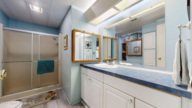 1724 Mango Street NE, Palm Bay, FL 32905