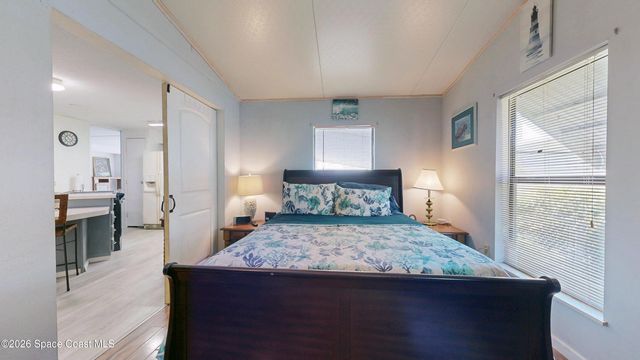 1724 Mango Street NE, Palm Bay, FL 32905