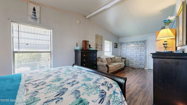 1724 Mango Street NE, Palm Bay, FL 32905