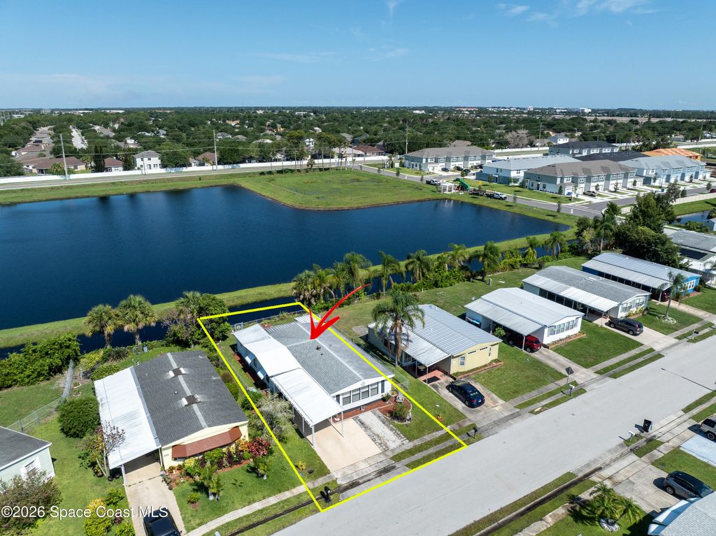 1724 Mango Street NE, Palm Bay, FL 32905