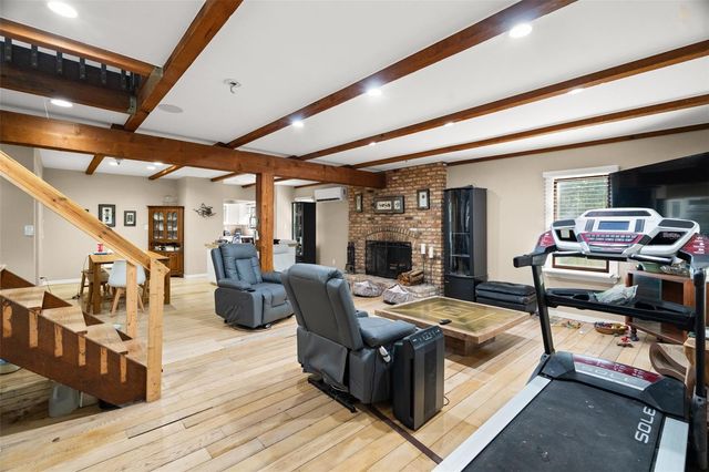 6890 COUNTY ROAD 95, Palm Harbor, FL 34684