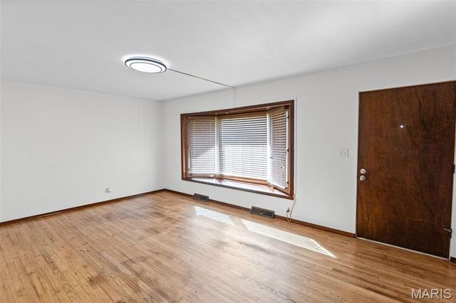 2800 Dutch Hollow Road, Belleville, IL 62223