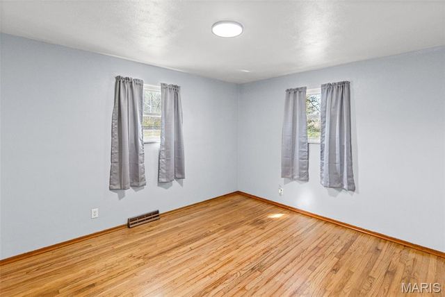 2800 Dutch Hollow Road, Belleville, IL 62223