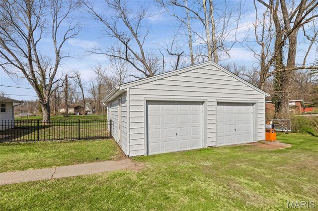 2800 Dutch Hollow Road, Belleville, IL 62223