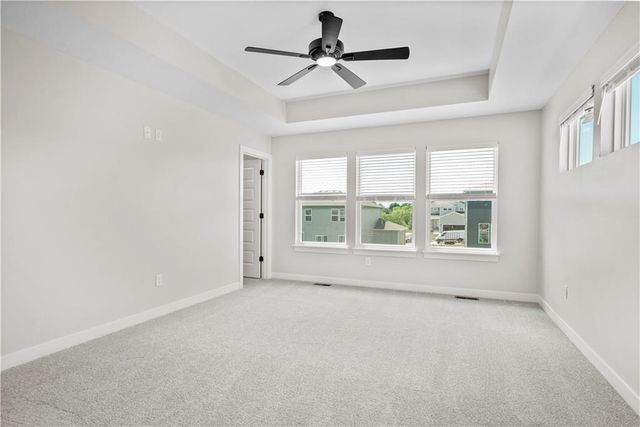 1917 SW Hightown Drive, Lee's Summit, MO 64082