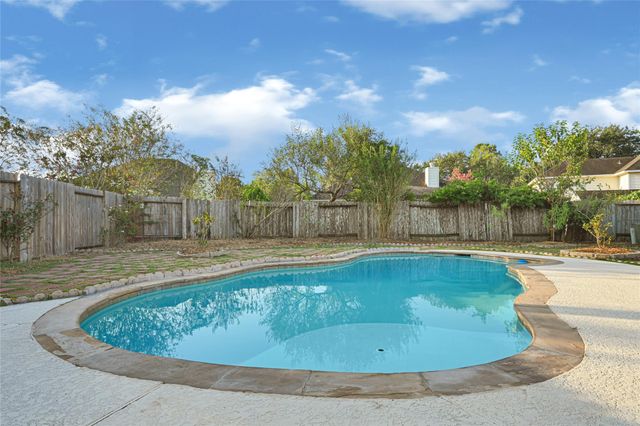 2611 Oxhill Court, Pearland, TX 77584