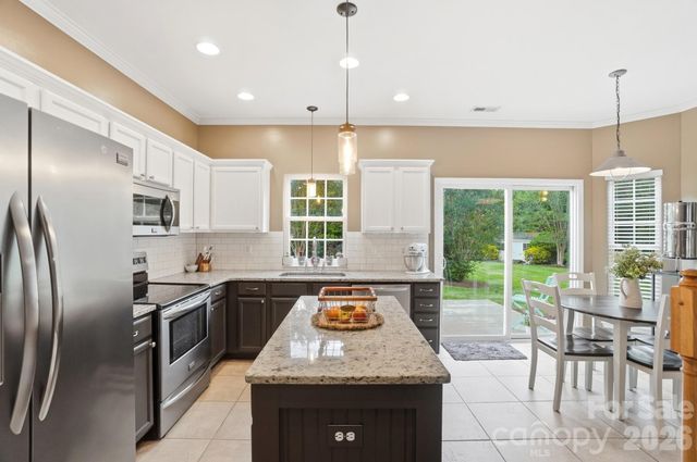 117 Heathrow Lane, Statesville, NC 28677