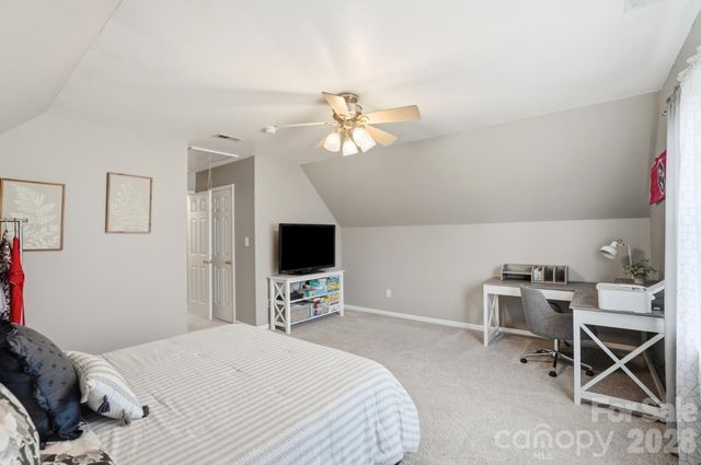 117 Heathrow Lane, Statesville, NC 28677