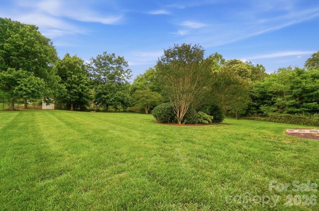 117 Heathrow Lane, Statesville, NC 28677