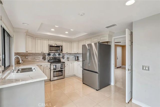 103 Camino Arroyo South, Palm Desert, CA 92260