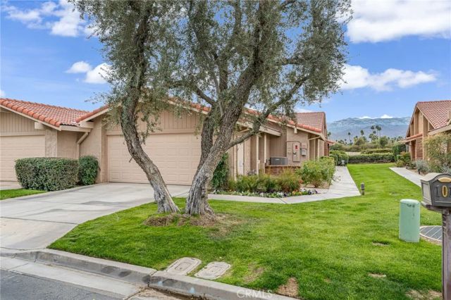 103 Camino Arroyo South, Palm Desert, CA 92260
