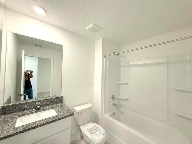 10375 TRUMPET HONEYSUCKLE WAY, San Antonio, FL 33576