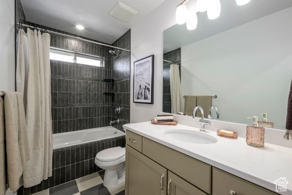 Image 12 of property listing at 2002 W POINTE DR #E-3, Heber City, UT 84032