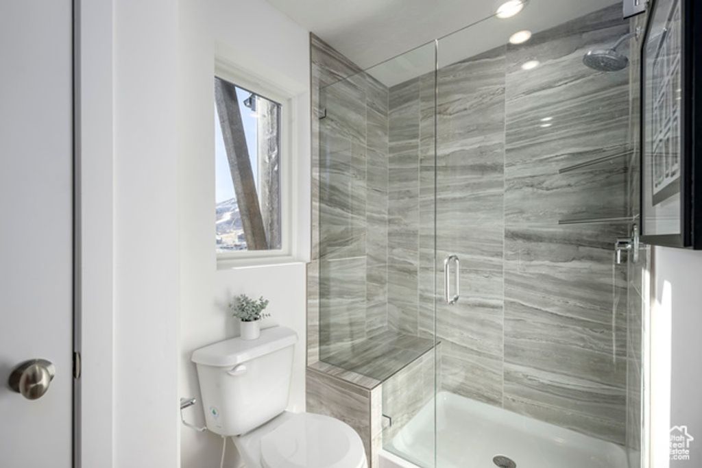 Image 18 of property listing at 2002 W POINTE DR #E-3, Heber City, UT 84032