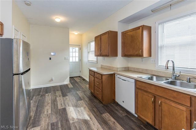 475 Sullivan Avenue, Akron, OH 44305