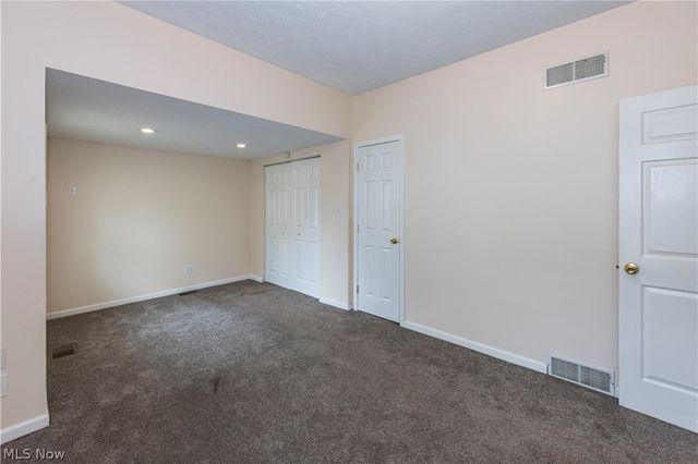 475 Sullivan Avenue, Akron, OH 44305