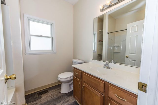 475 Sullivan Avenue, Akron, OH 44305