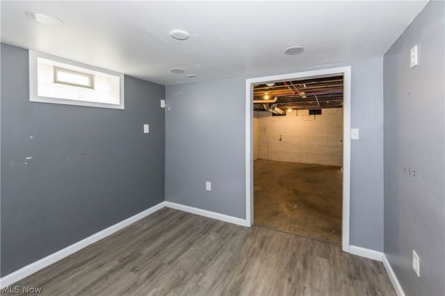 475 Sullivan Avenue, Akron, OH 44305