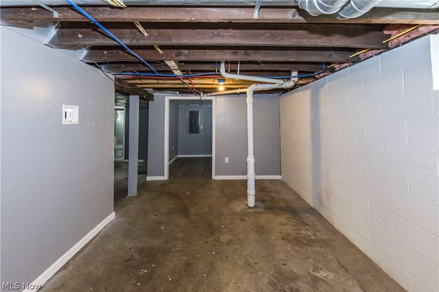 475 Sullivan Avenue, Akron, OH 44305