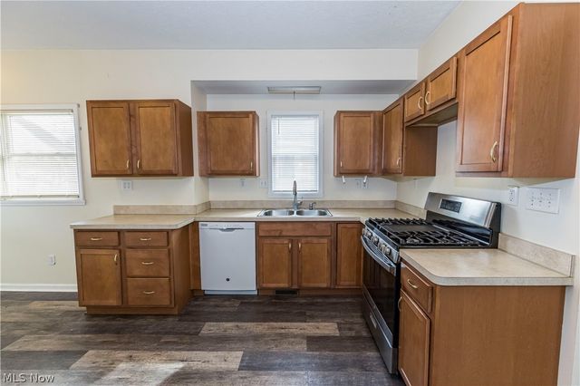 475 Sullivan Avenue, Akron, OH 44305