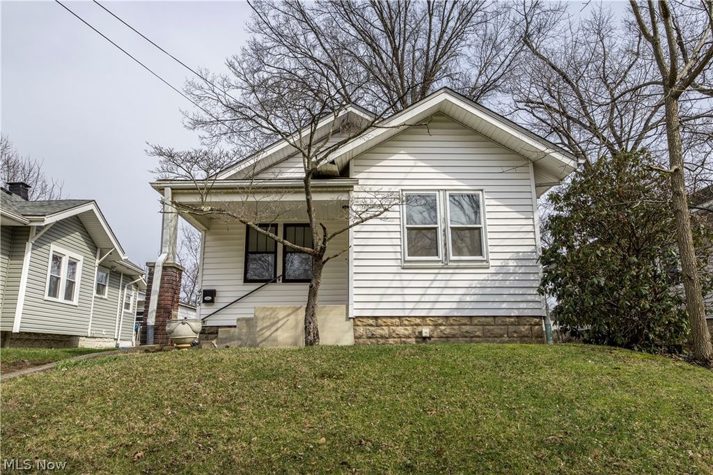 475 Sullivan Avenue, Akron, OH 44305