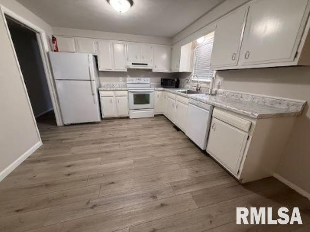 1105 E SAMUEL Avenue, Peoria Heights, IL 61616