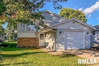 1105 E SAMUEL Avenue, Peoria Heights, IL 61616
