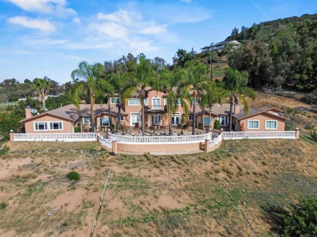 11535 Alps Way, Escondido, CA 92026