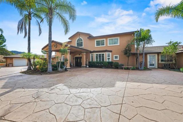 11535 Alps Way, Escondido, CA 92026