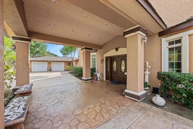 11535 Alps Way, Escondido, CA 92026