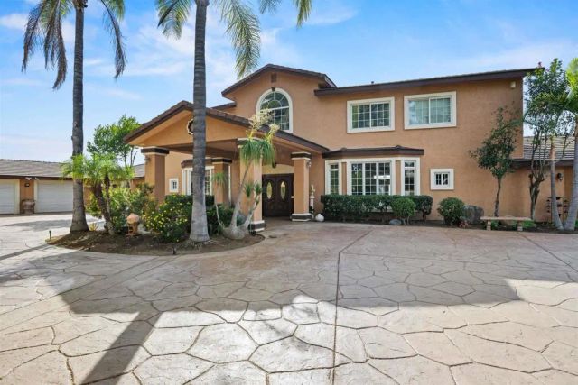 11535 Alps Way, Escondido, CA 92026