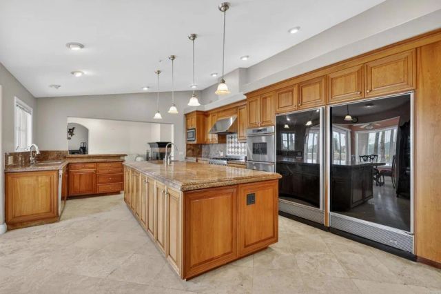 11535 Alps Way, Escondido, CA 92026