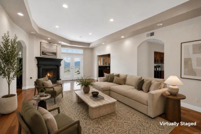 11535 Alps Way, Escondido, CA 92026