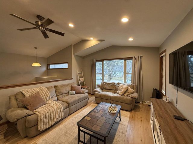 1405 Foster Avenue, Janesville, WI 53545