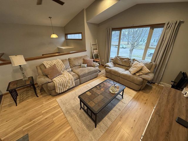 1405 Foster Avenue, Janesville, WI 53545