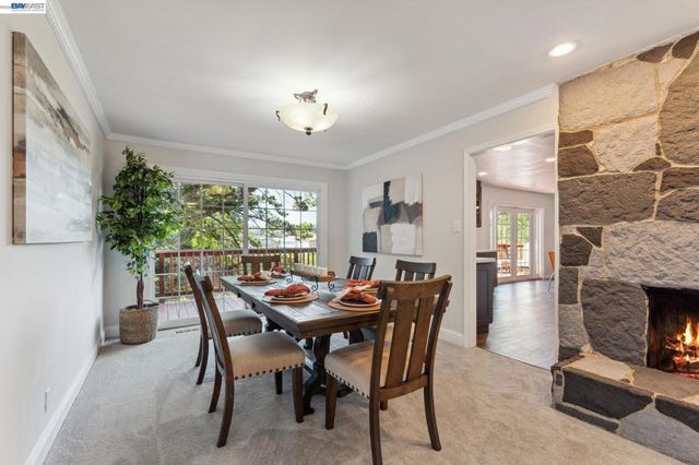 11165 Lochard St, Oakland, CA 94605