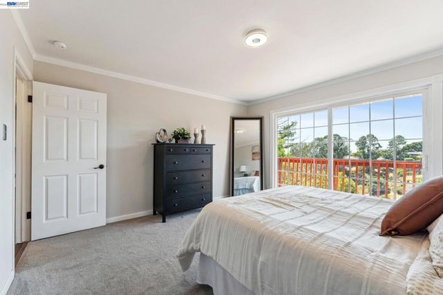 11165 Lochard St, Oakland, CA 94605