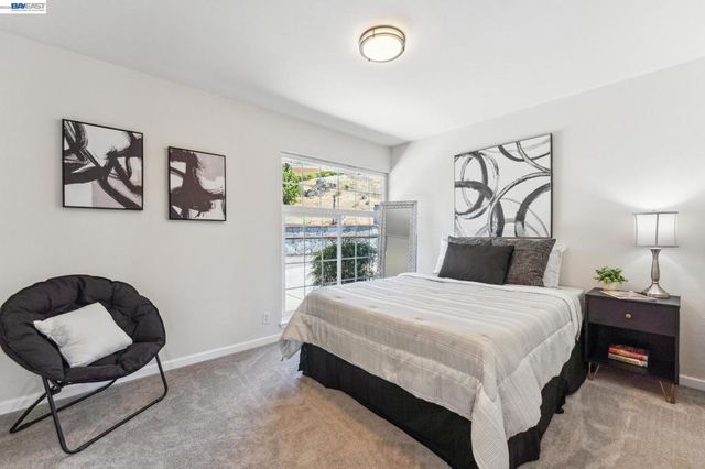 11165 Lochard St, Oakland, CA 94605