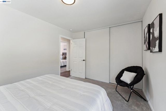 11165 Lochard St, Oakland, CA 94605