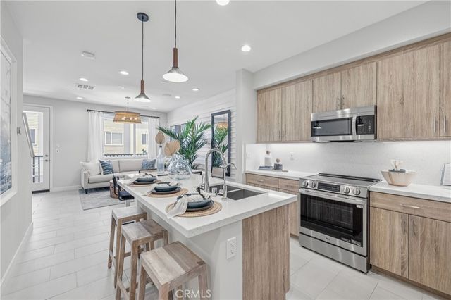 11716 Arkansas Street H, Artesia, CA 90701