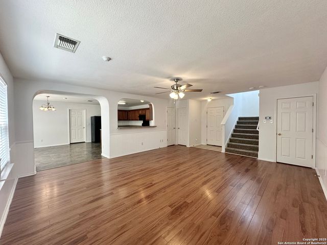 2219 Mobeetie Trl, San Antonio, TX 78245